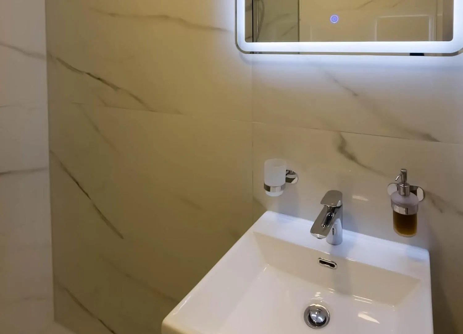 Sunrise Beachfront Residence 포레치 크로아티아