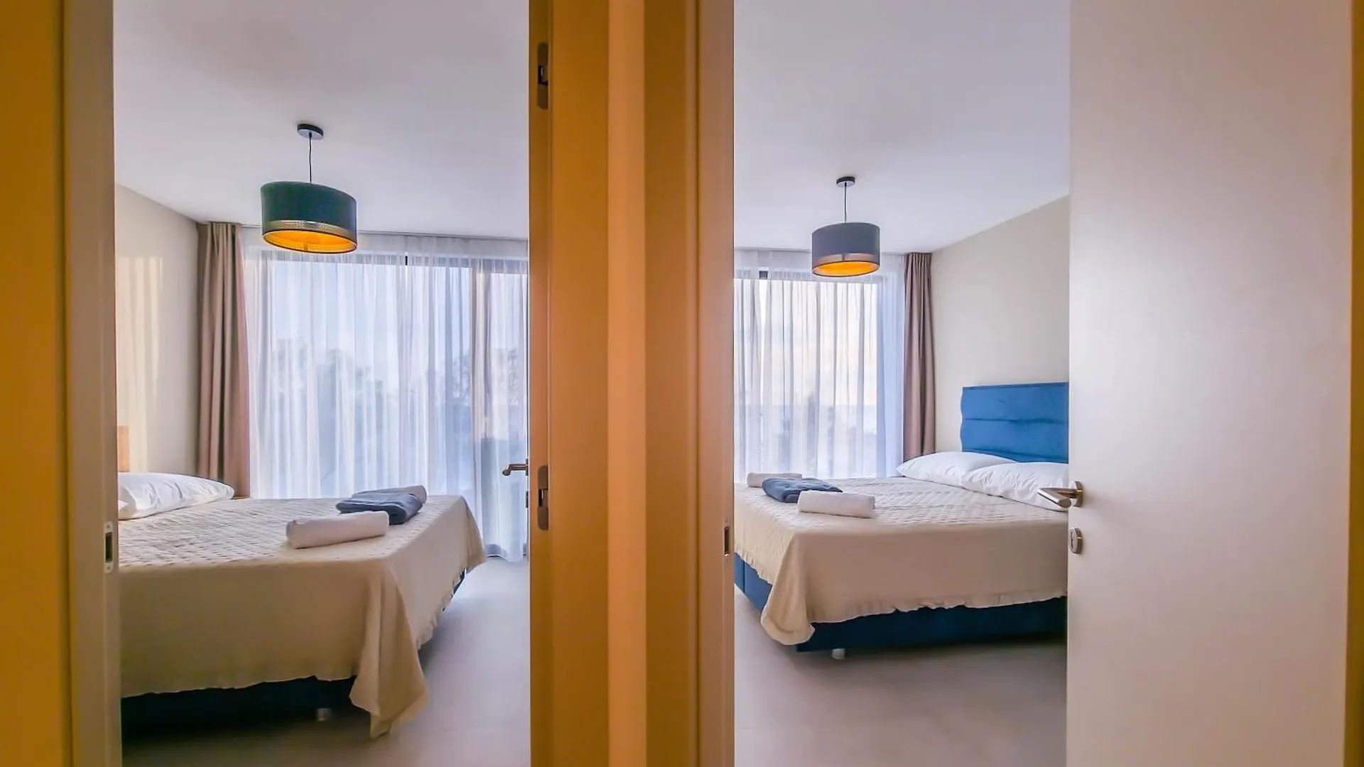 Sunrise Beachfront Residence 포레치 크로아티아